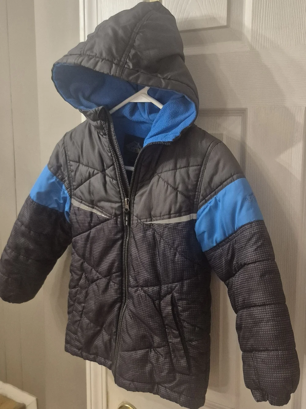 Boys Puffer Jacket Hooded Sz S (7) Fleece Lining Pacific Trail Black & Blue
